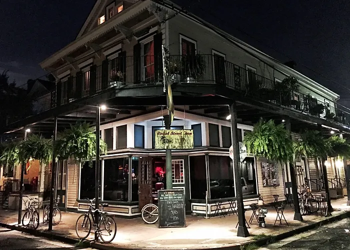Royal Street & Bar